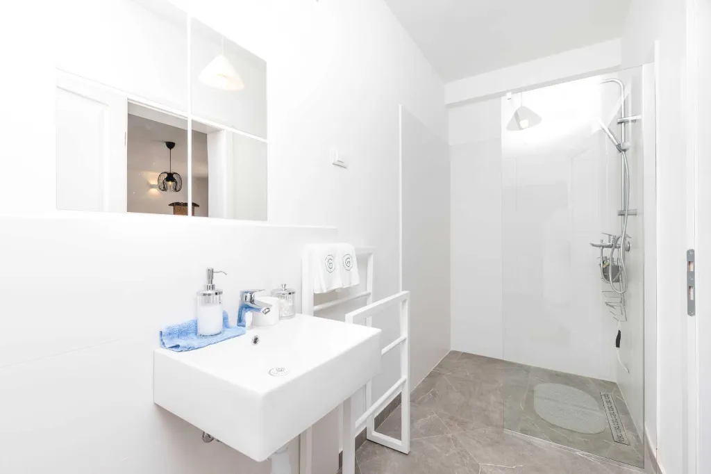 Villa for 12 Guests in Veli Lošinj