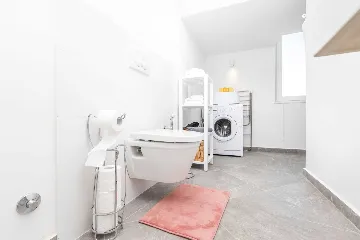 Villa for 12 Guests in Veli Lošinj