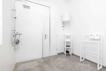 Villa for 12 Guests in Veli Lošinj