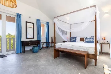 Villa for 12 Guests in Veli Lošinj