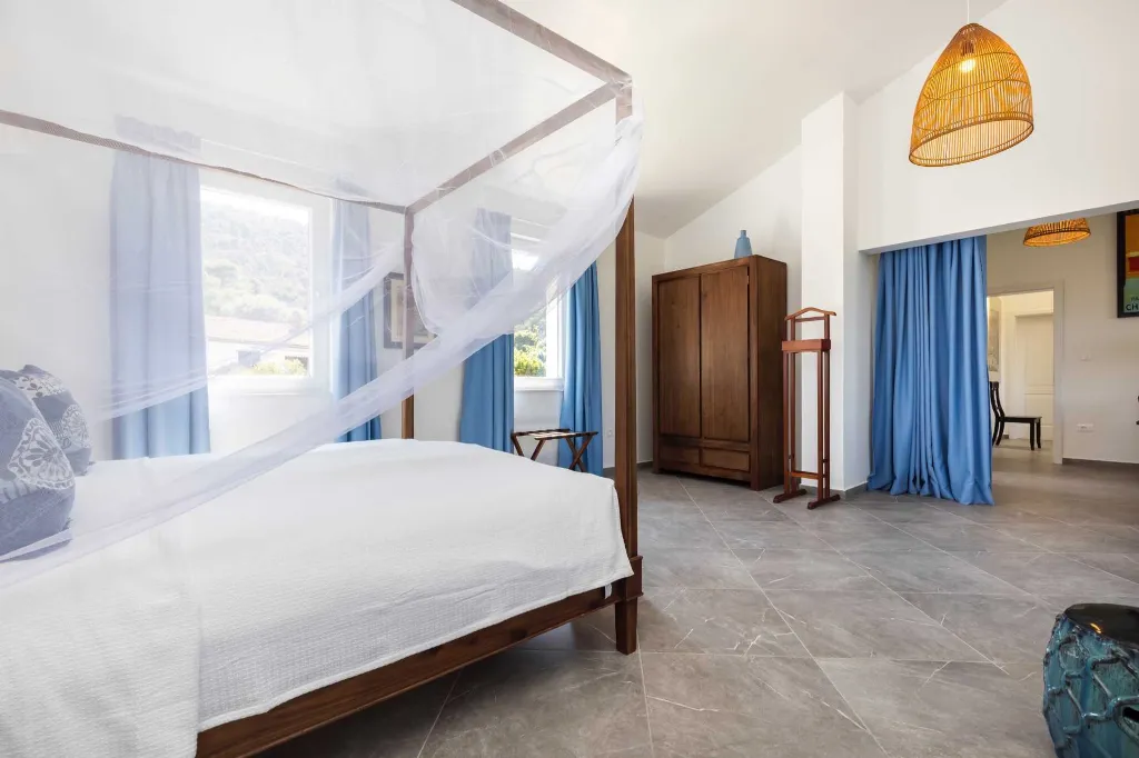 Villa for 12 Guests in Veli Lošinj