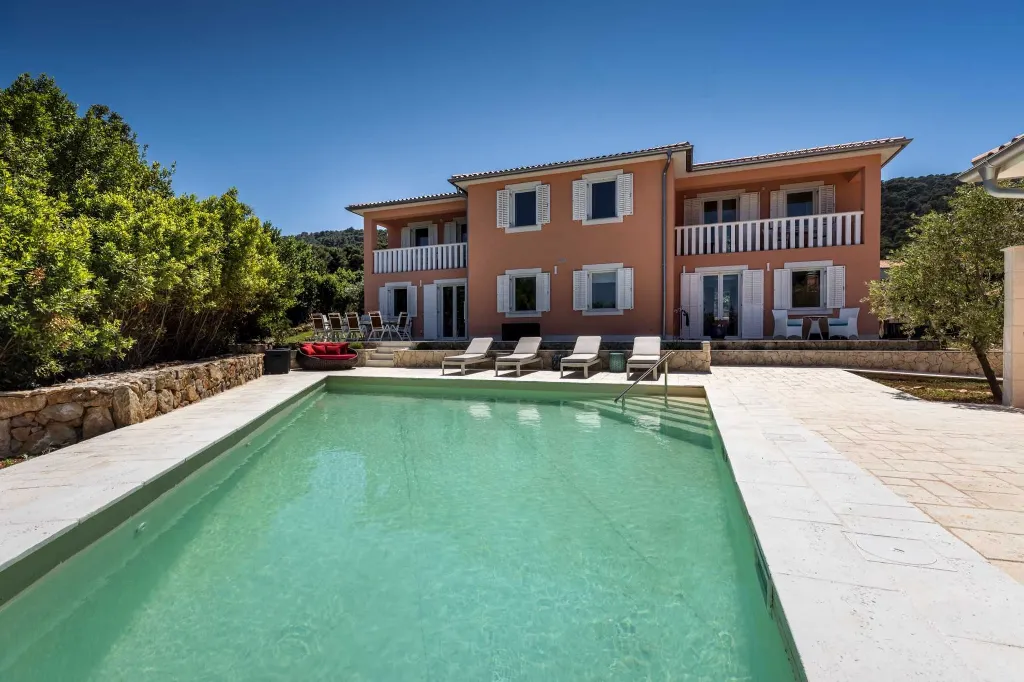 Villa for 12 Guests in Veli Lošinj