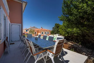 Villa for 12 Guests in Veli Lošinj