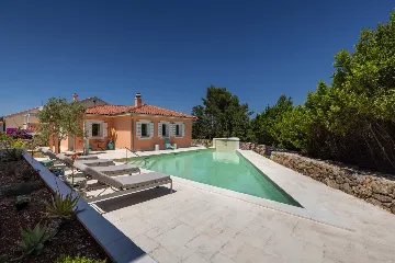 Villa for 12 Guests in Veli Lošinj