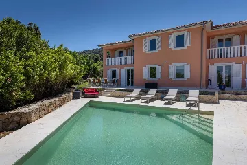 Villa for 12 Guests in Veli Lošinj