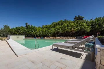 Villa for 12 Guests in Veli Lošinj