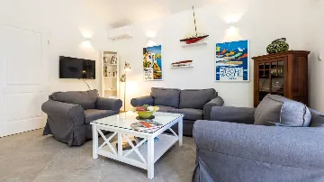 Villa for 12 Guests in Veli Lošinj