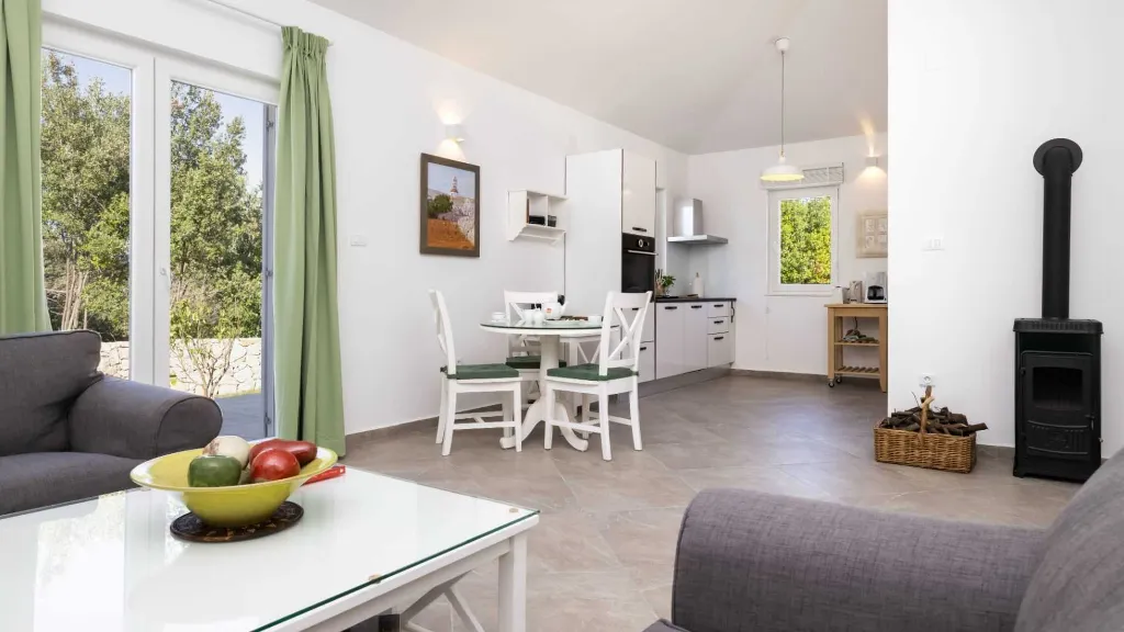 Villa for 12 Guests in Veli Lošinj