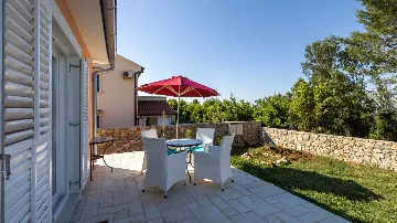 Villa for 12 Guests in Veli Lošinj