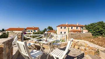 Villa for 12 Guests in Veli Lošinj