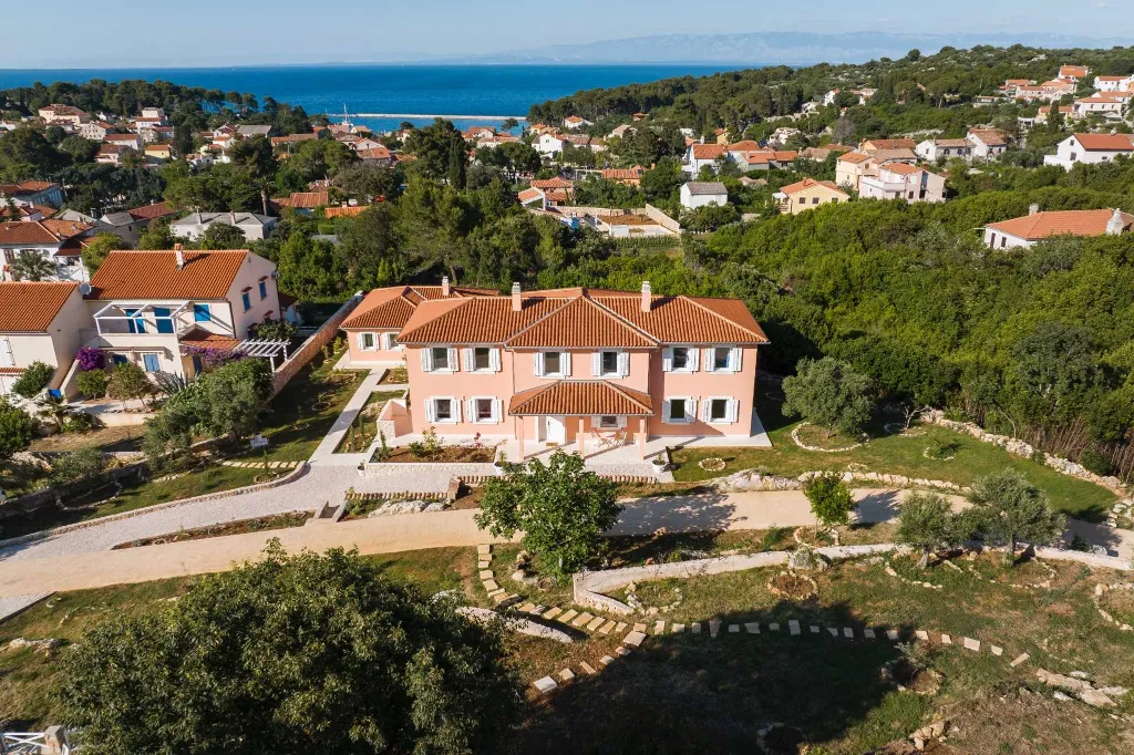 Villa for 12 Guests in Veli Lošinj