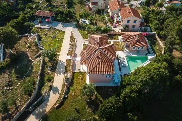 Villa for 12 Guests in Veli Lošinj