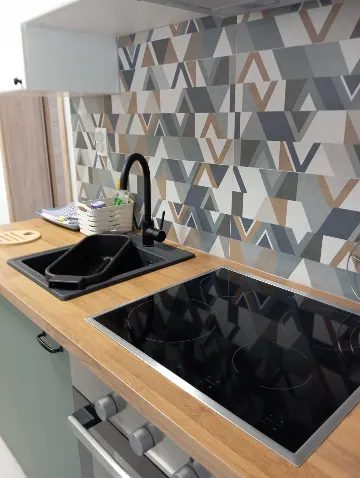 Apartment in Makarska with Sea-View Balcony