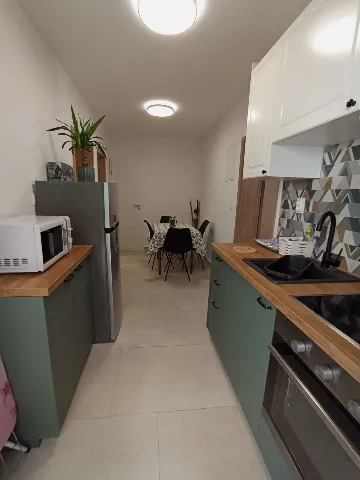 Apartment in Makarska with Sea-View Balcony