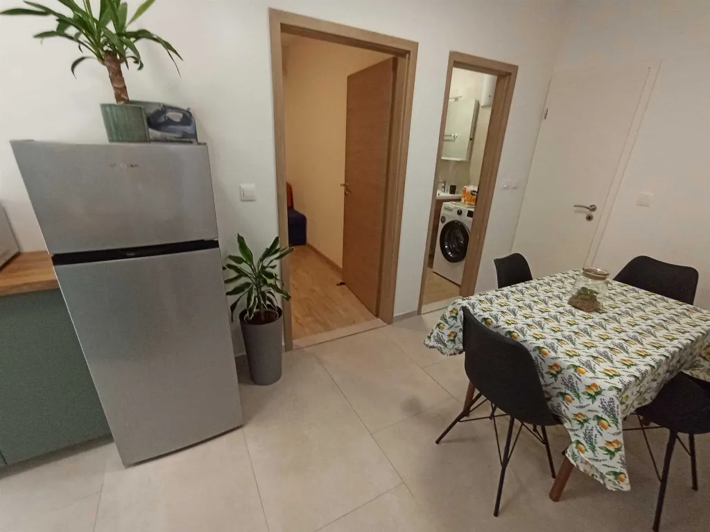 Apartment in Makarska with Sea-View Balcony