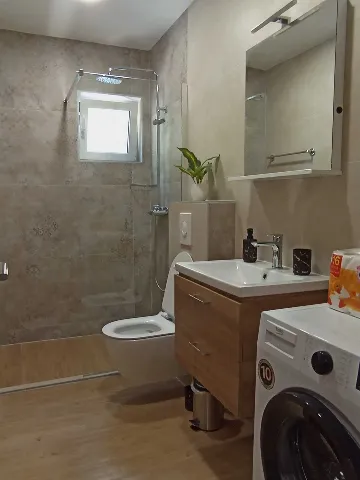 Apartment in Makarska with Sea-View Balcony