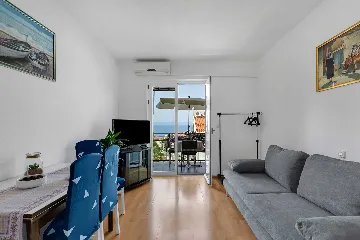 Makarska Balcony Apartment for up to 4 Guests