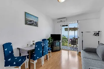 Makarska Balcony Apartment for up to 4 Guests