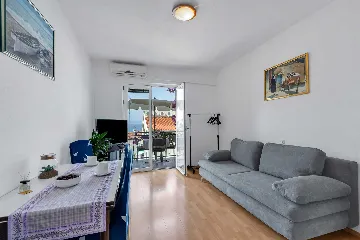 Makarska Balcony Apartment for up to 4 Guests