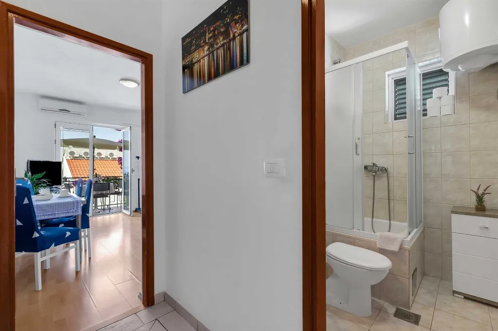 Makarska Balcony Apartment for up to 4 Guests