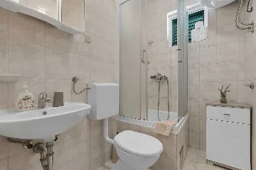 Makarska Balcony Apartment for up to 4 Guests