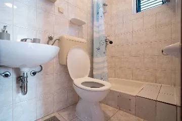 2-Bedroom Apartment in Makarska for 4 Guests