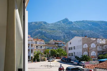 2-Bedroom Apartment in Makarska for 4 Guests