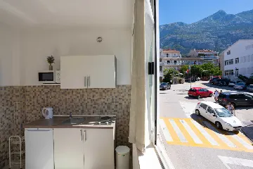 2-Bedroom Apartment in Makarska for 4 Guests