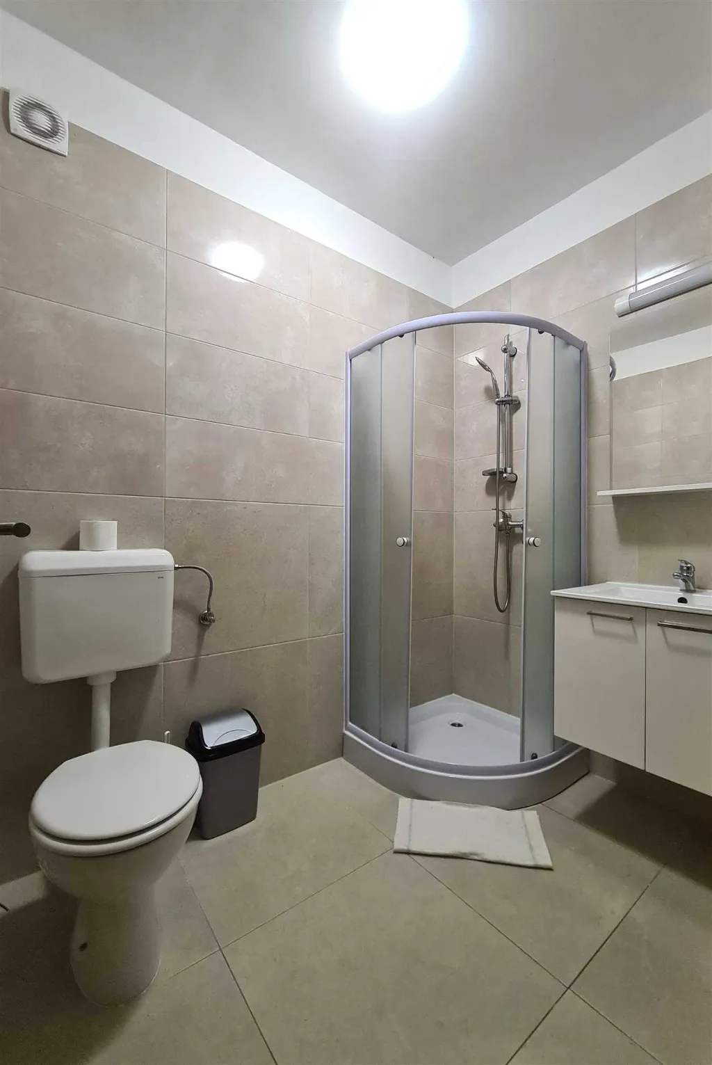 Guest Room in Sv. Petar u Šumi for Up to 6 Guests