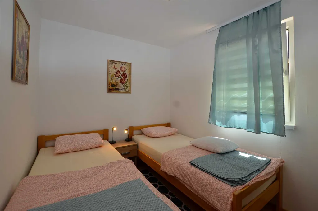 2-Bedroom Holiday House in Rovinj (Up to 5)