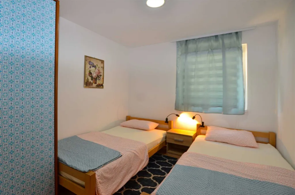 2-Bedroom Holiday House in Rovinj (Up to 5)