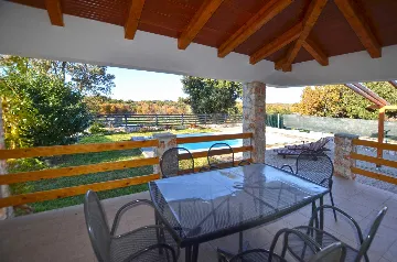 2-Bedroom Holiday House in Rovinj (Up to 5)