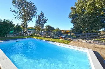 2-Bedroom Holiday House in Rovinj (Up to 5)