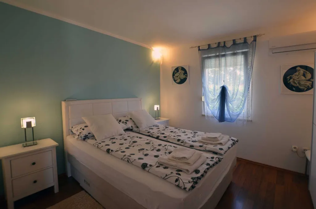 Kanfanar Villa for Up to 5 Guests