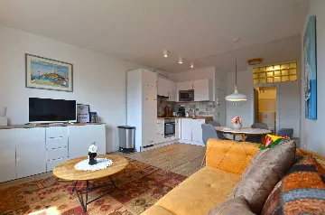 Rovinj 2-Bedroom Apartment for 4 Guests