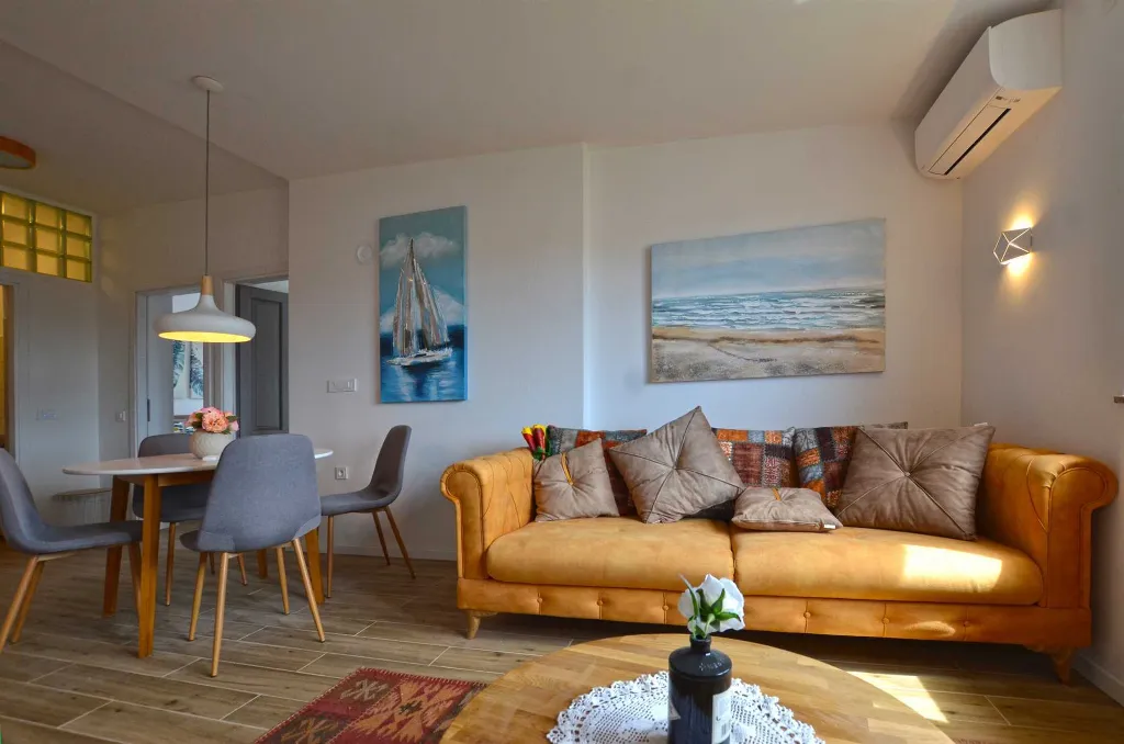 Rovinj 2-Bedroom Apartment for 4 Guests