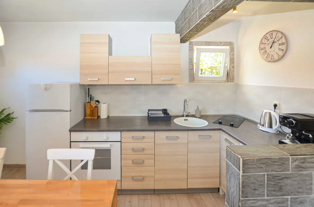 Rovinj 2-Bedroom Apartment with Balcony