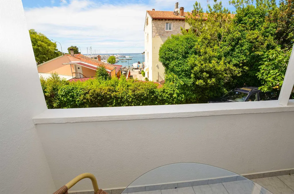 Rovinj 2-Bedroom Apartment with Balcony