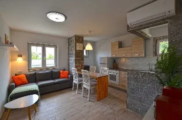 Rovinj 2-Bedroom Apartment with Balcony