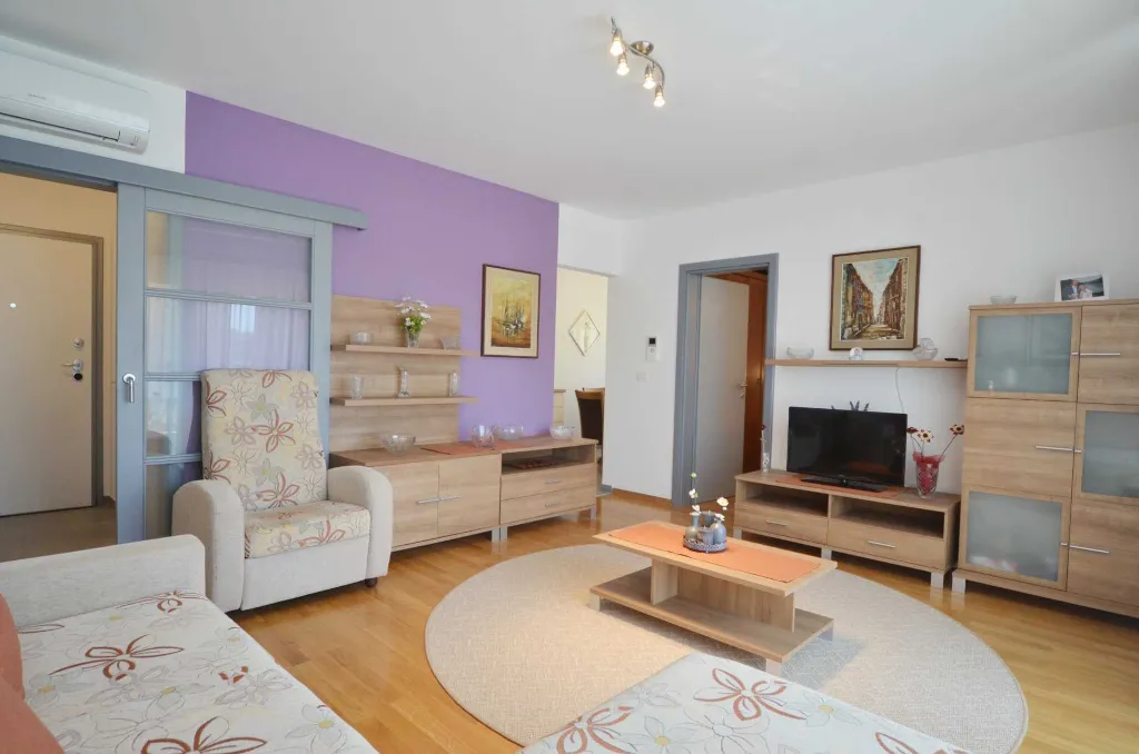 1-Bedroom Apartment in Rovinj for Up to 3 Guests