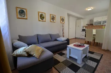 1-Bedroom Apartment in Rovinj (Sleeps 4)