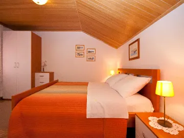 1-Bedroom Apartment in Baška for Up to 3 Guests