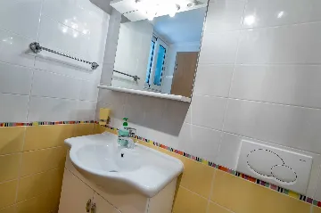 Studio in Baška for 2 Guests with Parking