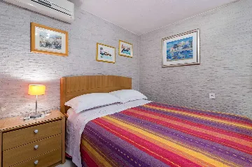 Studio in Baška for 2 Guests with Parking