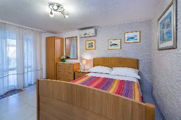 Studio in Baška for 2 Guests with Parking