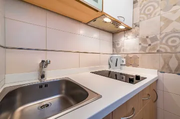 Studio in Baška for 2 Guests with Parking