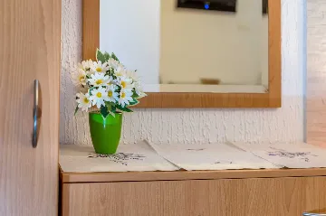 Studio in Baška for 2 Guests with Parking