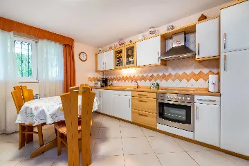 Baška 1-Bedroom Apartment with Terrace
