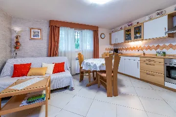 Baška 1-Bedroom Apartment with Terrace
