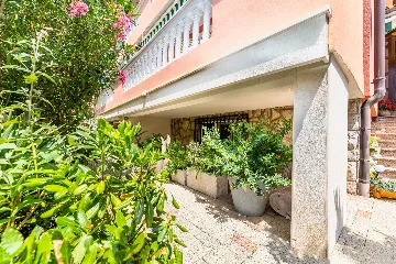 Baška 1-Bedroom Apartment with Terrace